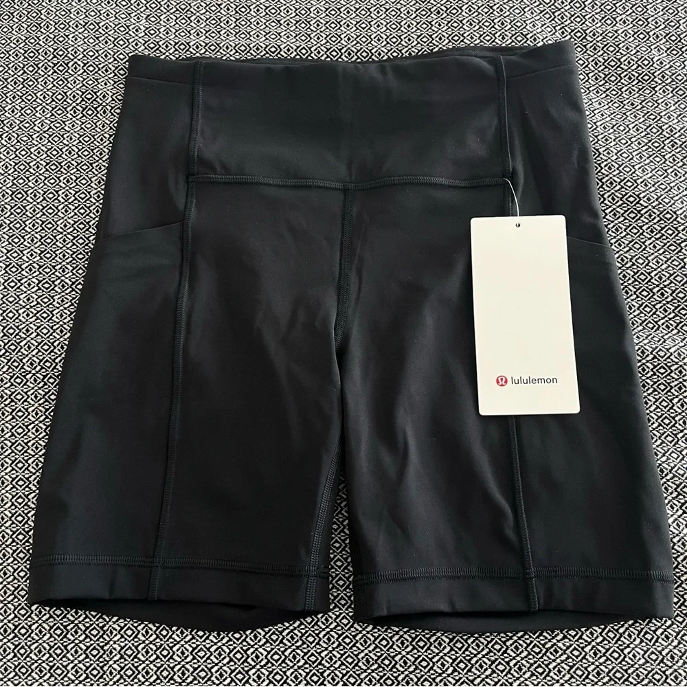 NWT Lululemon Swift Speed High-Rise Short 6" in Black - Picture 7 of 9